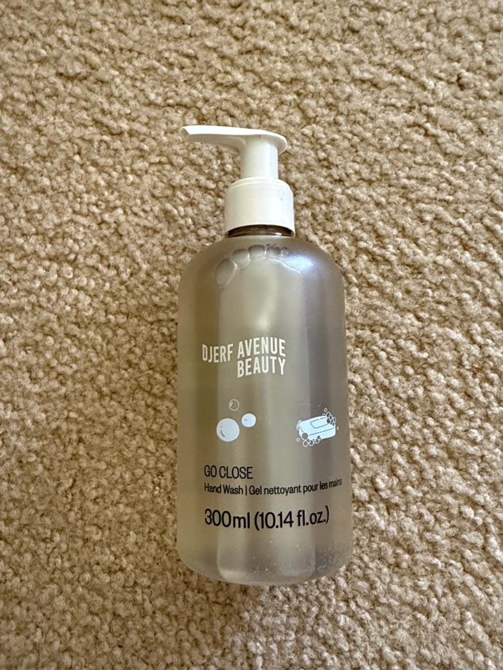 Djerf Avenue Beauty "Go Close" Hand Wash 🫧